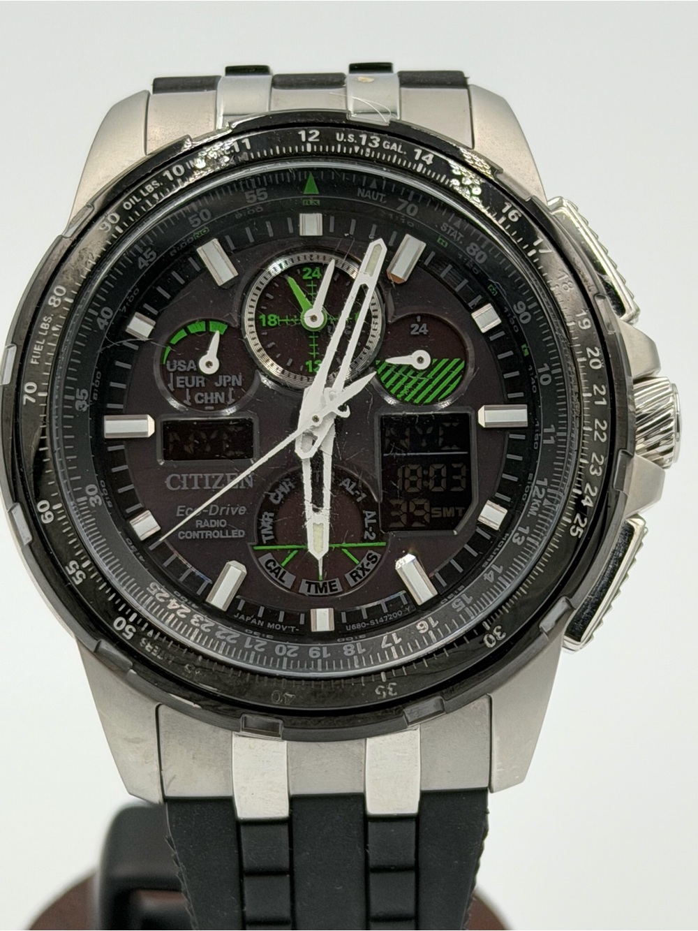 Citizen Eco-Drive Skyhawk Radio-Controlled Watch with Case & Manual - Picture 7 of 9